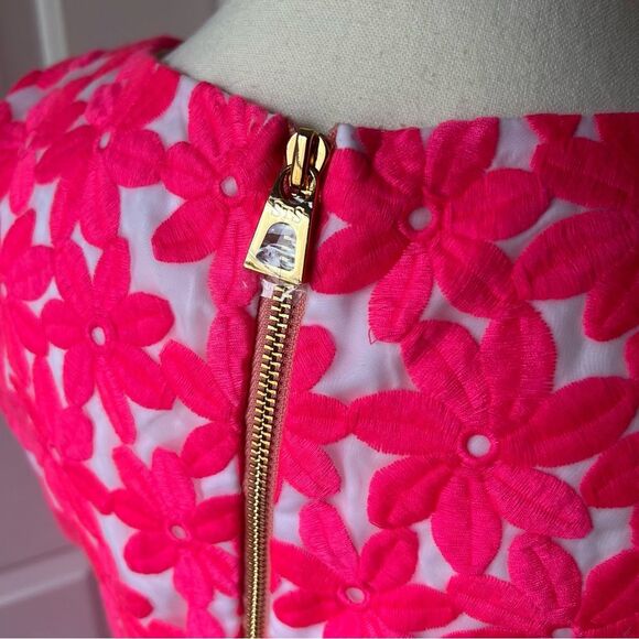 NWOT SAIL TO SABLE STS Neon Pink Floral Overlay Dress - Size 6 - Picture 4 of 6